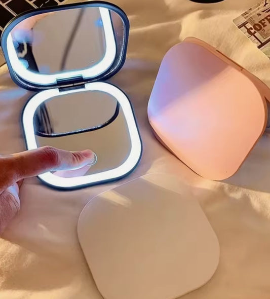 Junk portable mini mirror (LED)